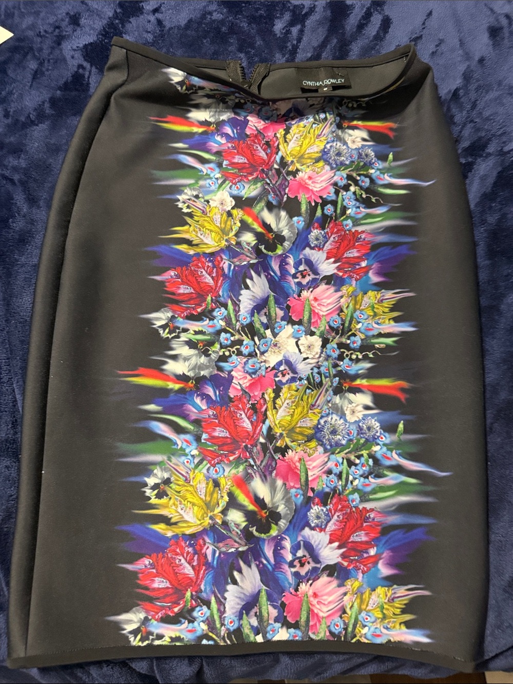 Cynthia Rowley Black Pencil Skirt with Multicolor Floral Stripe Size 8 Stretch